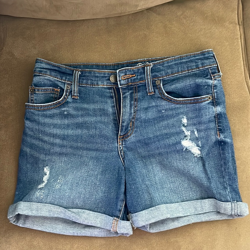 Universal thread Jean shorts- slight distressed on the front but no holes